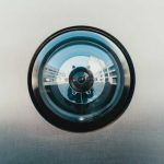 El Reglamento (UE) 2024/1358 crea una base de datos para identificar a nacionales de terceros países en situación irregular y facilitar la gestión del asilo en la Unión Europea.